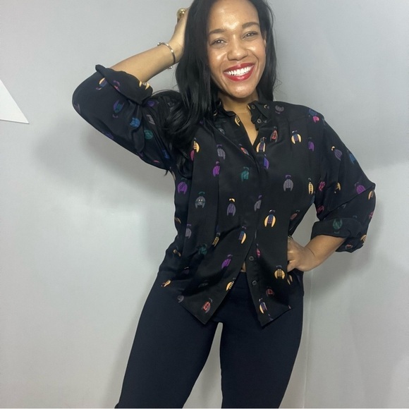 Vintage silk button down blouse black boy silhouette graphic AOP artsy retro fun - Picture 9 of 9